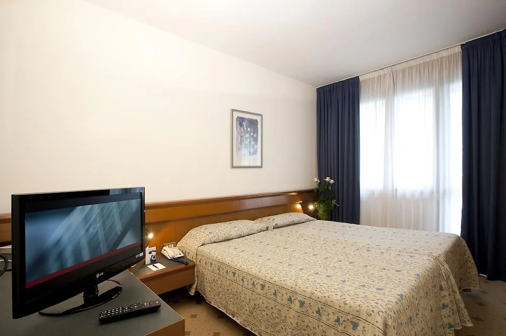 Hotel Du Parc Sirmione Italy