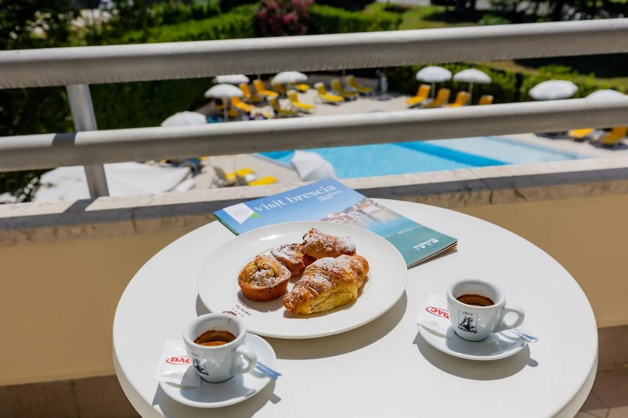 Hotel Du Parc Sirmione 4*,  Italy